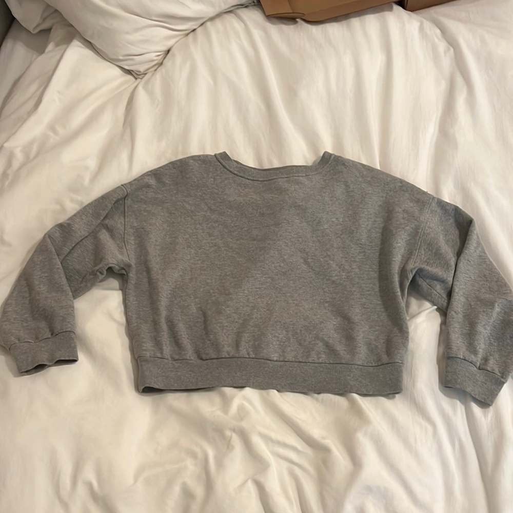 Gap cropped sweater